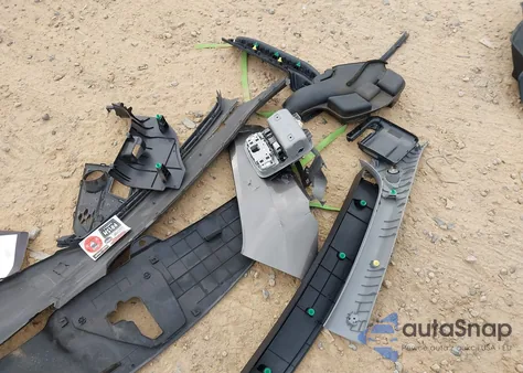 2018 Honda Odyssey Touring z USA, uszkodzony, nr VIN 5FNRL6H81JB043504